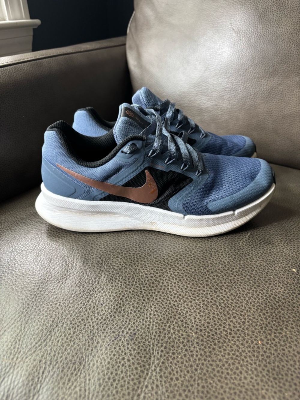 Nike Women's Blue Athletic Running Shoes 7.5